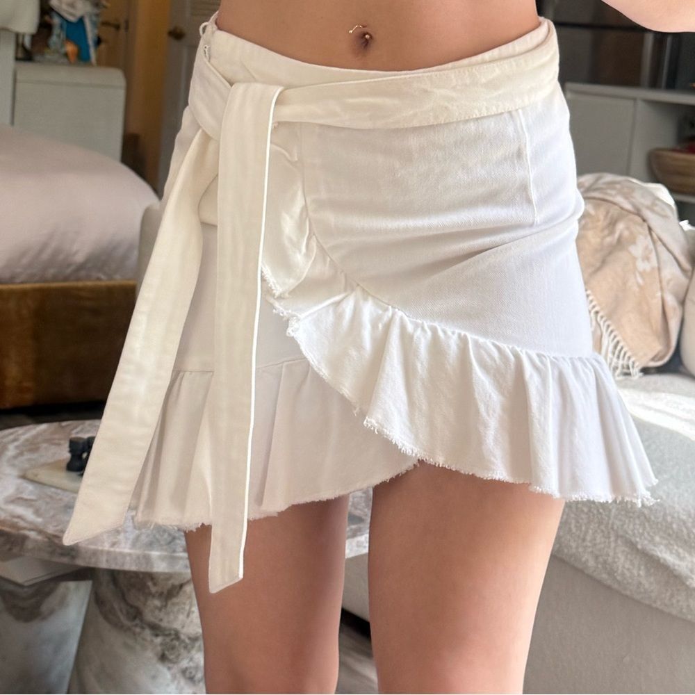 PAIGE White Wrap mini Skirt | Coastal Clean Girl Ruffle Mini tie waist XS
